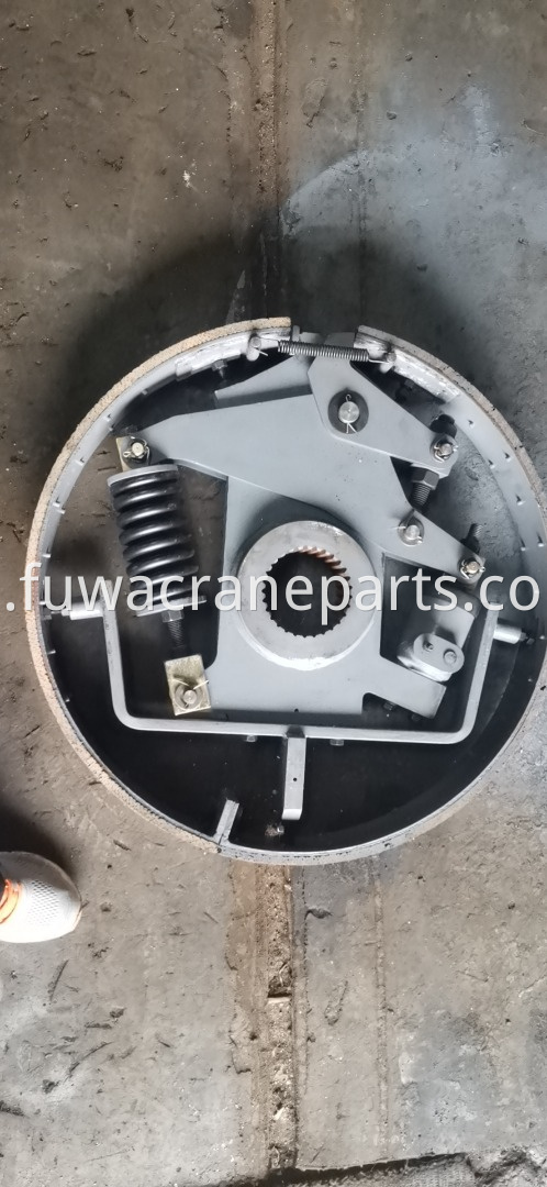 Clutch for FUWA crawler crane